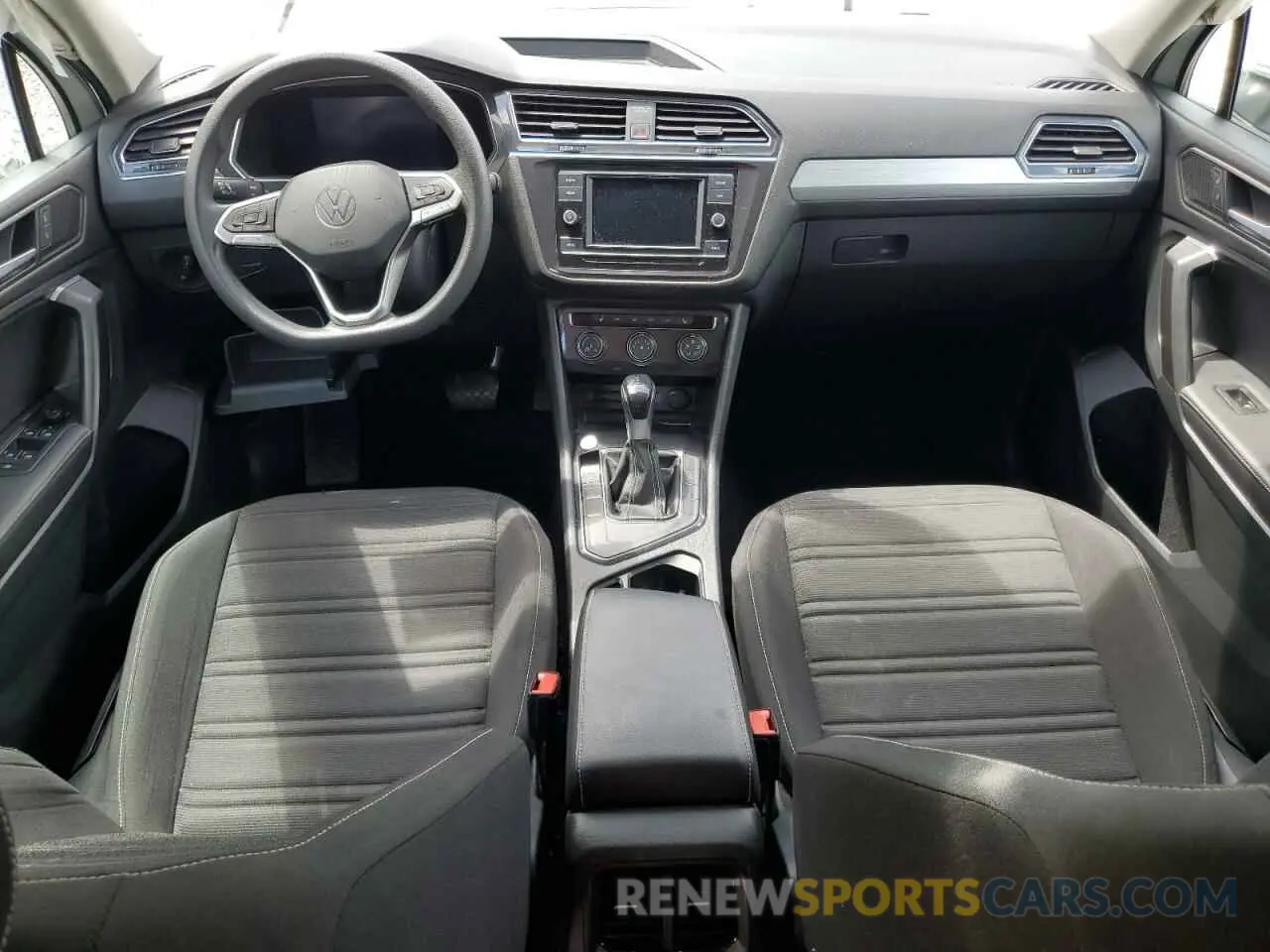 8 fotografías del automóvil dañado 3VV1B7AX5NM143020 VOLKSWAGEN TIGUAN 2022