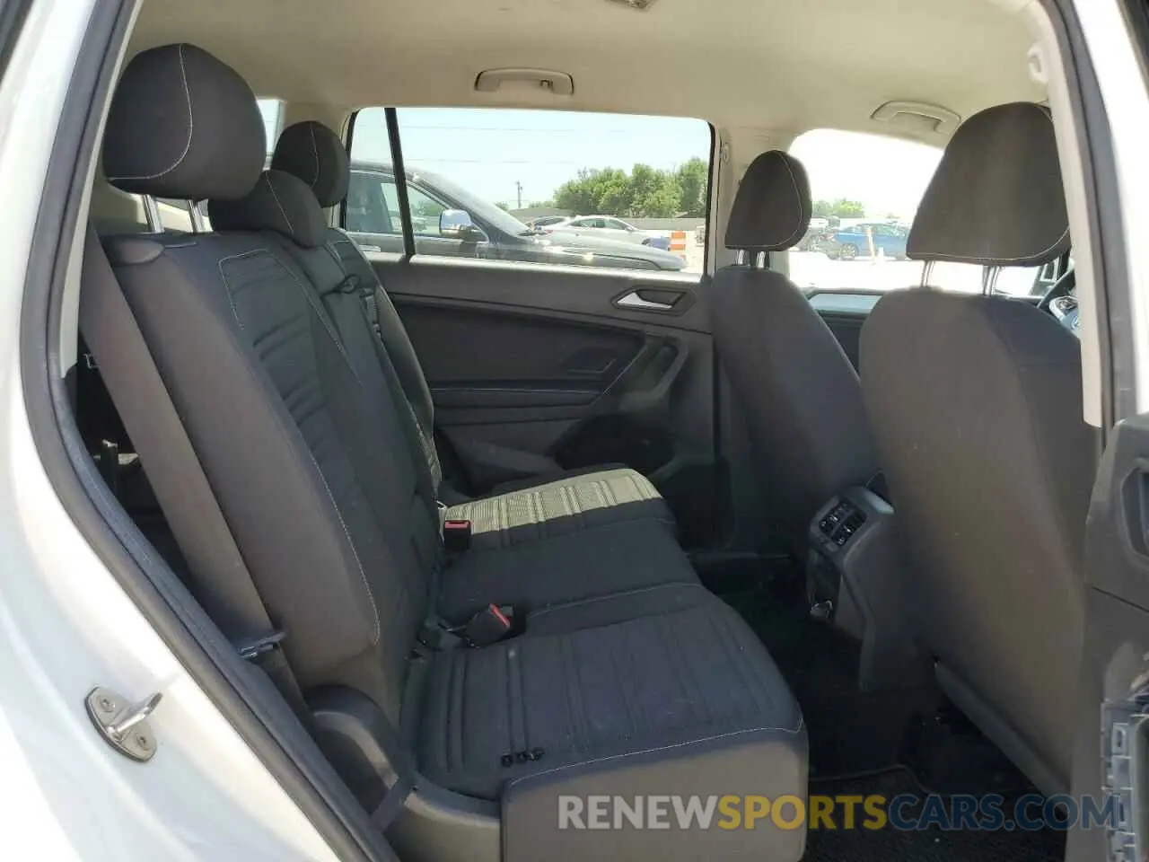 11 fotografías del automóvil dañado 3VV1B7AXXNM011256 VOLKSWAGEN TIGUAN 2022