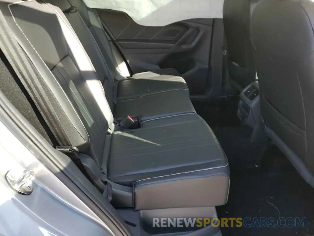 11 fotografías del automóvil dañado 3VV2B7AX0NM061376 VOLKSWAGEN TIGUAN 2022