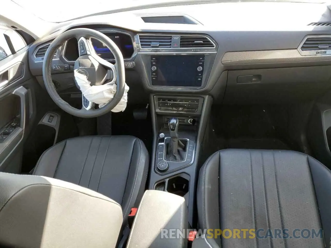 8 fotografías del automóvil dañado 3VV2B7AX0NM061376 VOLKSWAGEN TIGUAN 2022