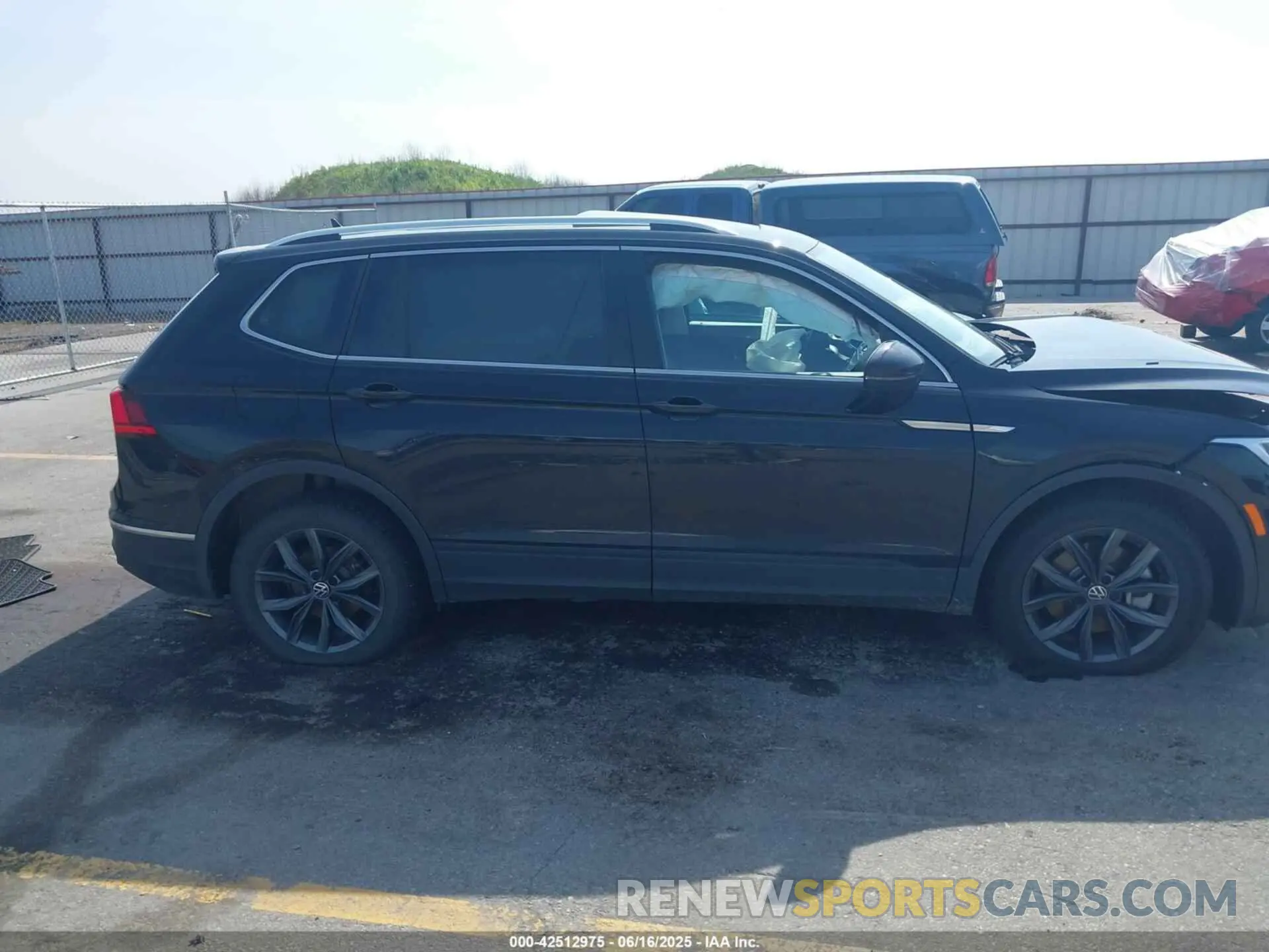 13 fotografías del automóvil dañado 3VV2B7AX0NM146315 VOLKSWAGEN TIGUAN 2022