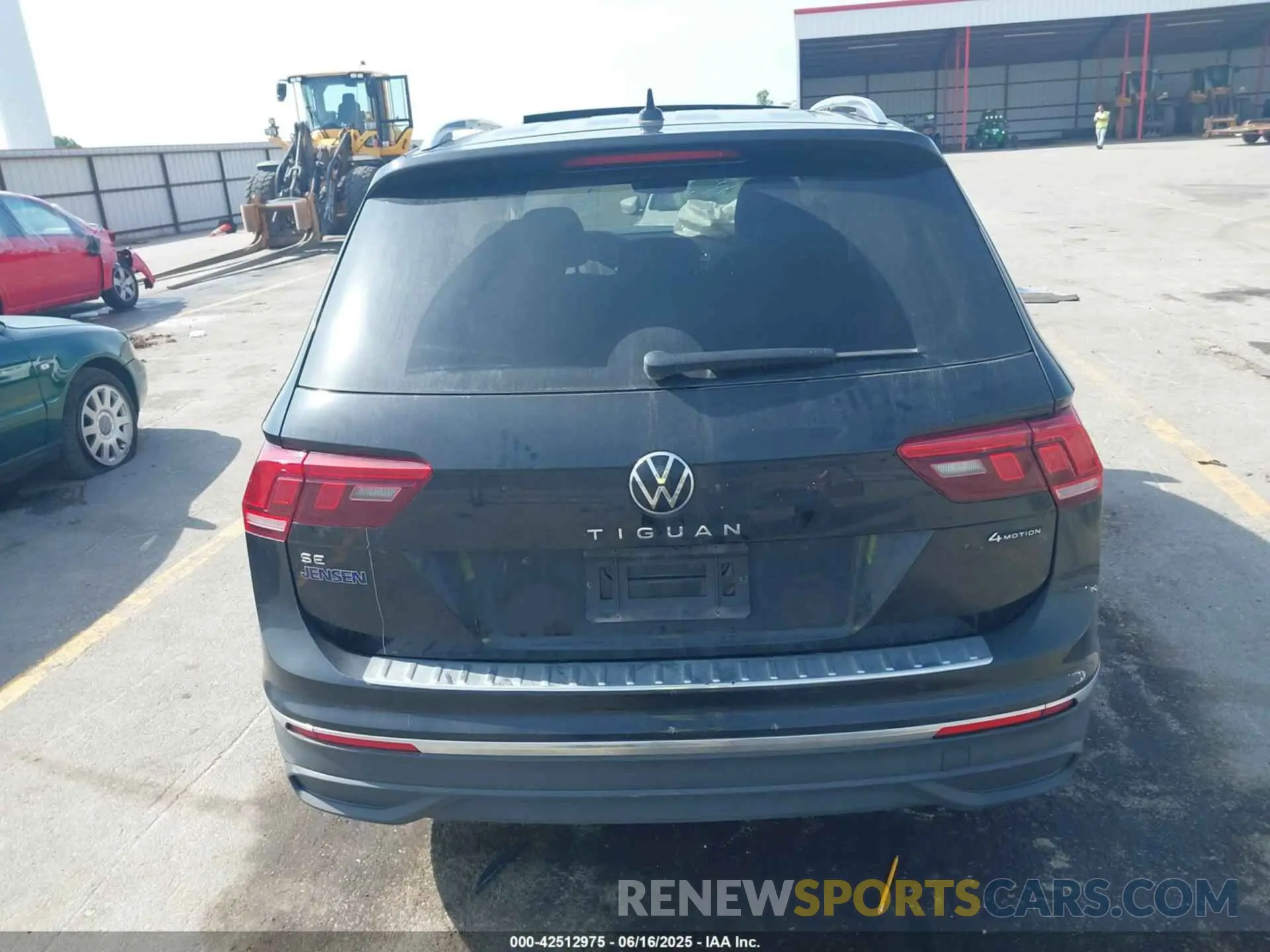 16 fotografías del automóvil dañado 3VV2B7AX0NM146315 VOLKSWAGEN TIGUAN 2022
