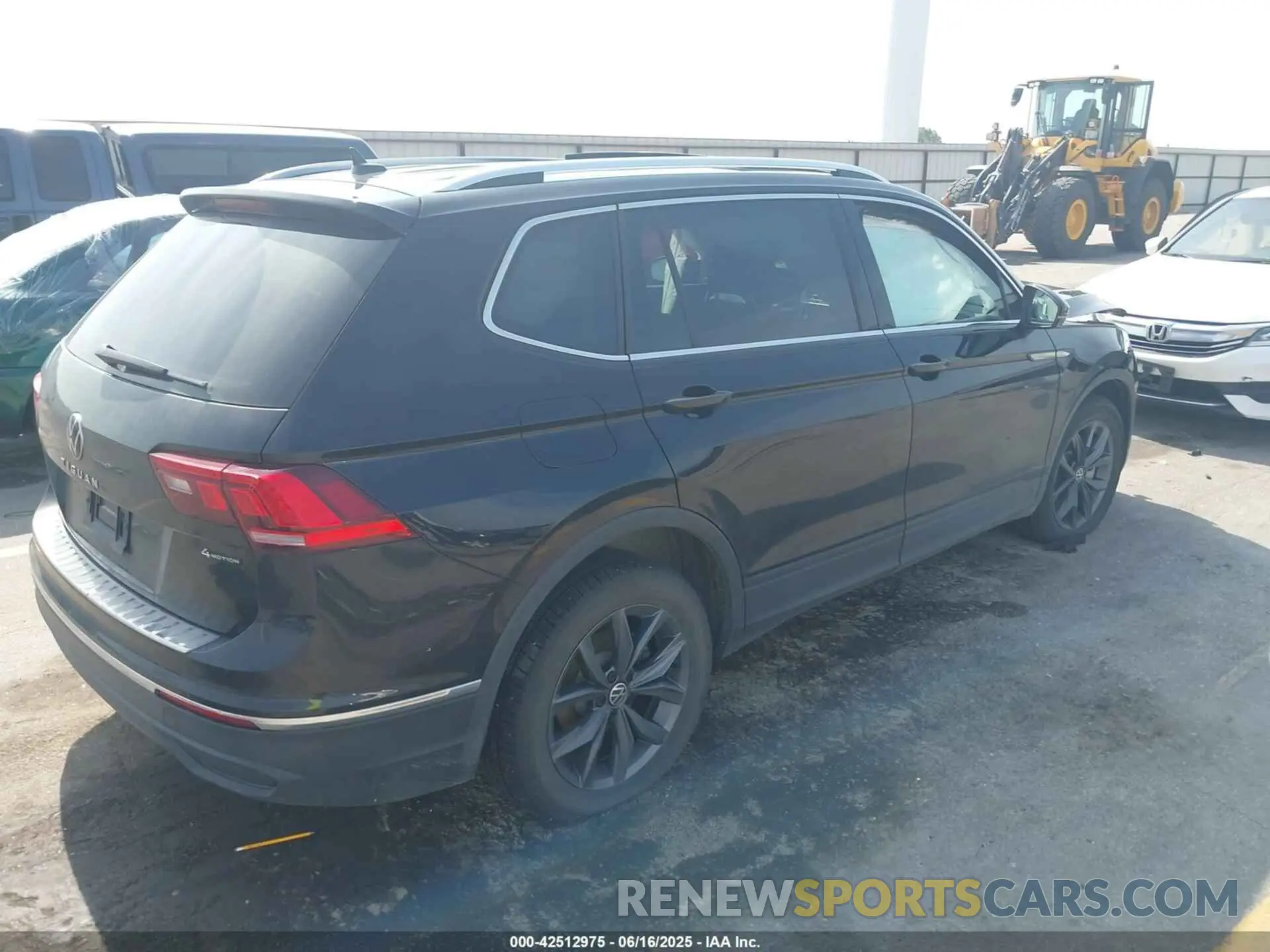 4 fotografías del automóvil dañado 3VV2B7AX0NM146315 VOLKSWAGEN TIGUAN 2022