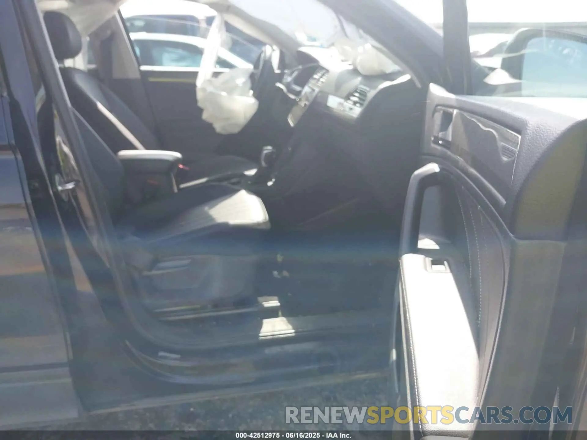 5 fotografías del automóvil dañado 3VV2B7AX0NM146315 VOLKSWAGEN TIGUAN 2022