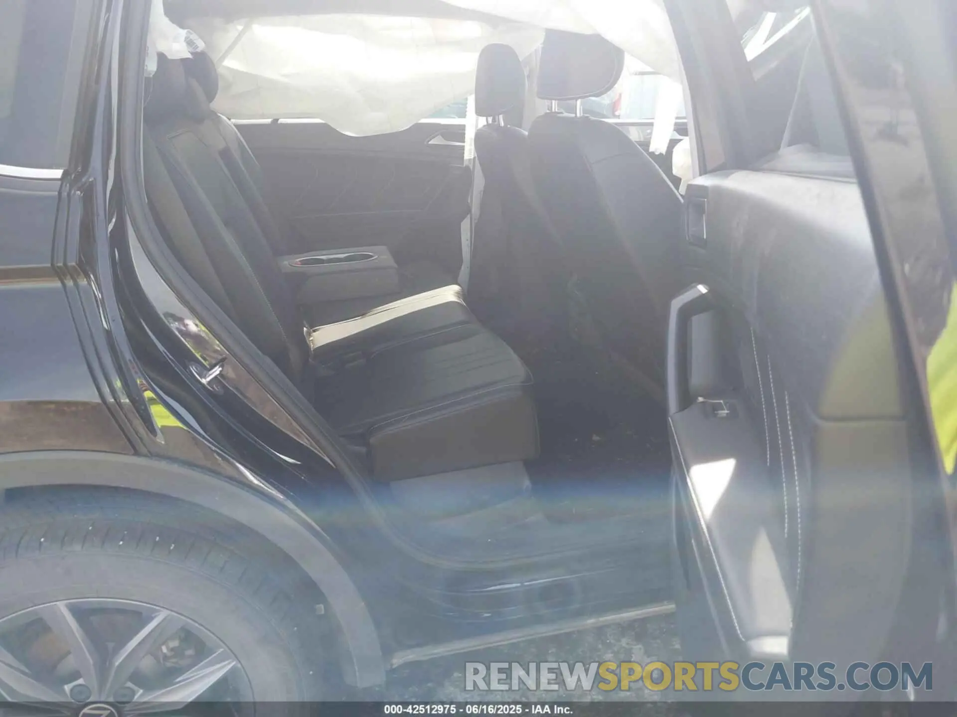 8 fotografías del automóvil dañado 3VV2B7AX0NM146315 VOLKSWAGEN TIGUAN 2022
