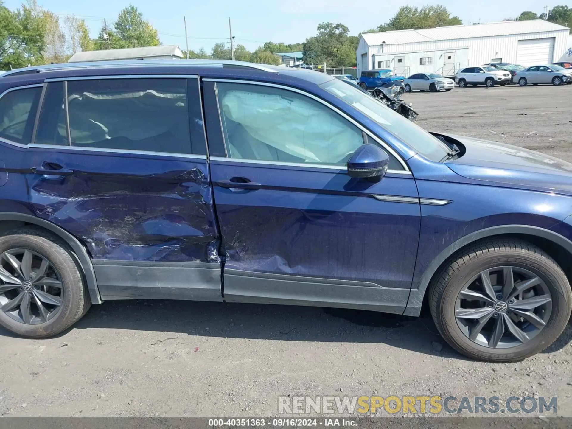 13 fotografías del automóvil dañado 3VV2B7AX0NM174289 VOLKSWAGEN TIGUAN 2022
