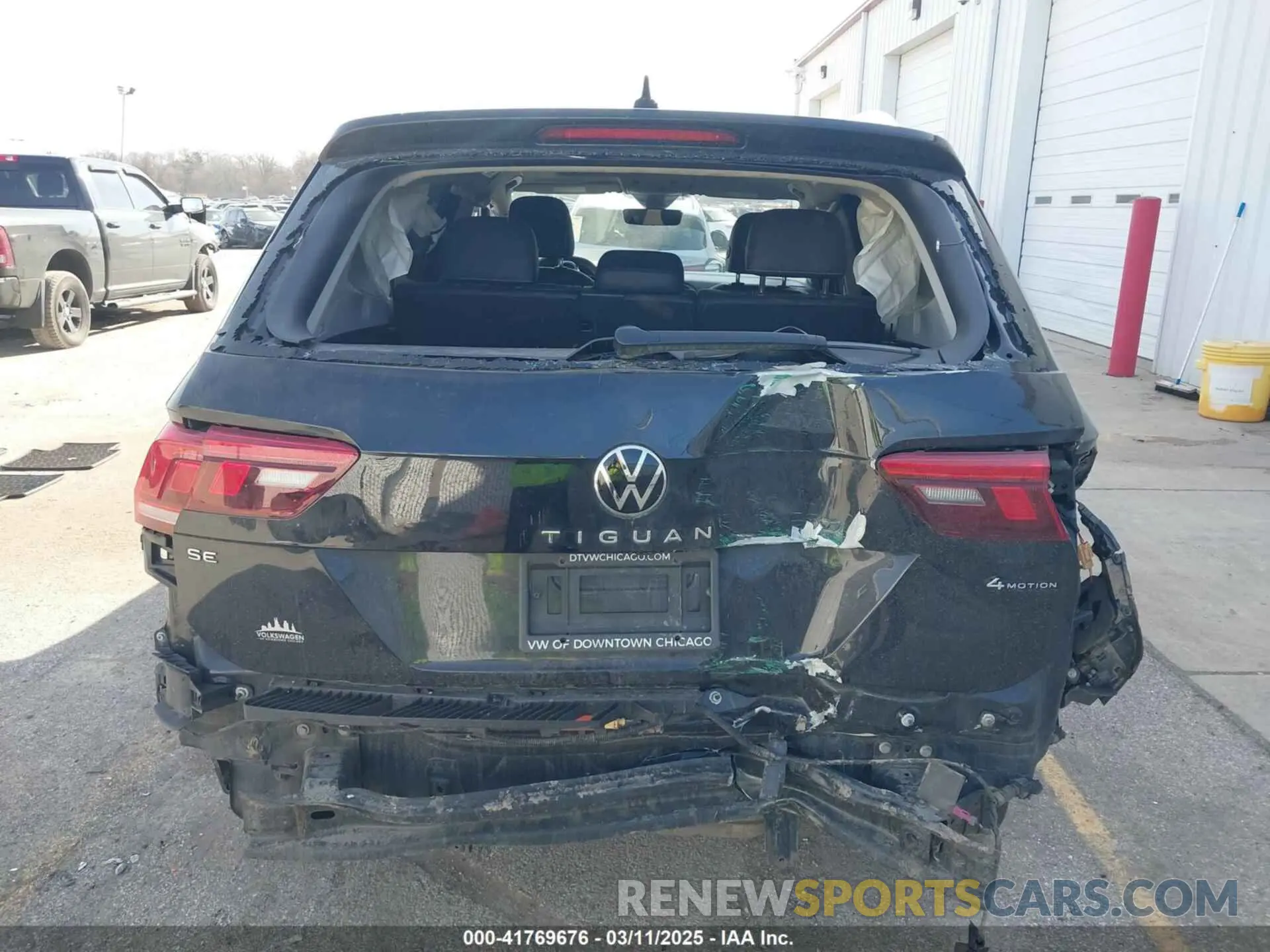 17 fotografías del automóvil dañado 3VV2B7AX4NM118467 VOLKSWAGEN TIGUAN 2022