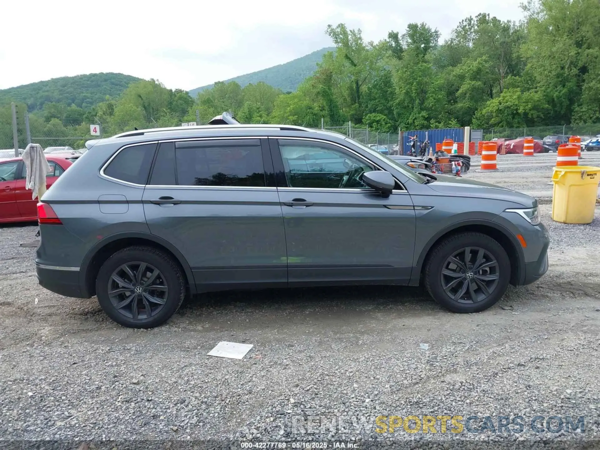 13 fotografías del automóvil dañado 3VV2B7AX7NM014782 VOLKSWAGEN TIGUAN 2022
