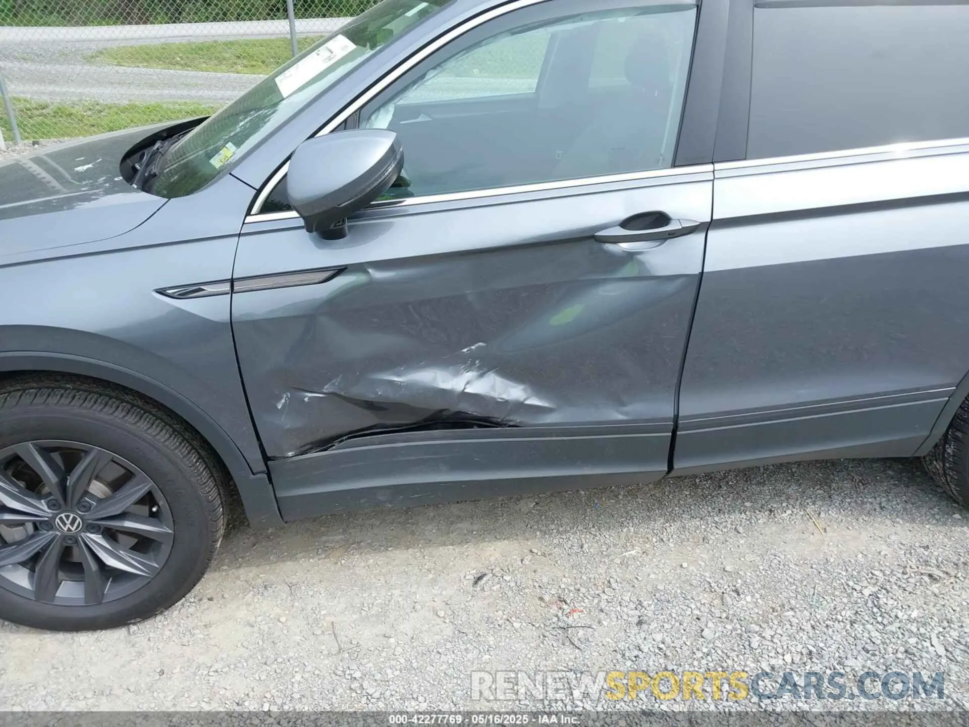 6 fotografías del automóvil dañado 3VV2B7AX7NM014782 VOLKSWAGEN TIGUAN 2022