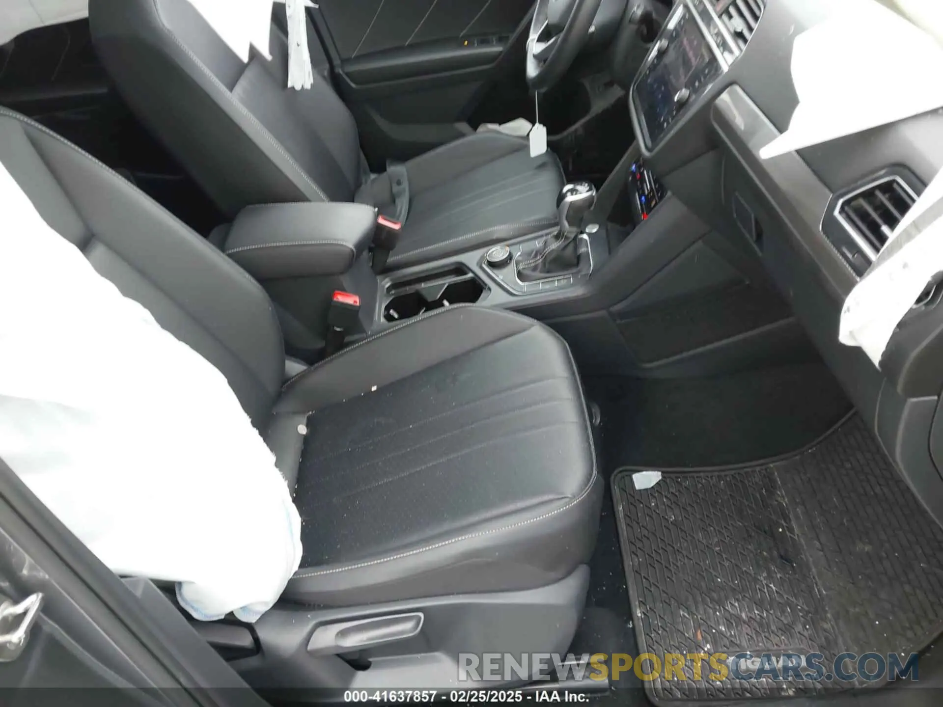 5 fotografías del automóvil dañado 3VV2B7AX8NM019151 VOLKSWAGEN TIGUAN 2022