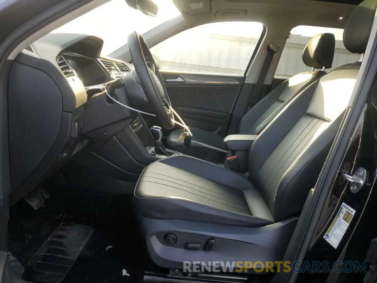 7 fotografías del automóvil dañado 3VV2B7AX9NM161654 VOLKSWAGEN TIGUAN 2022