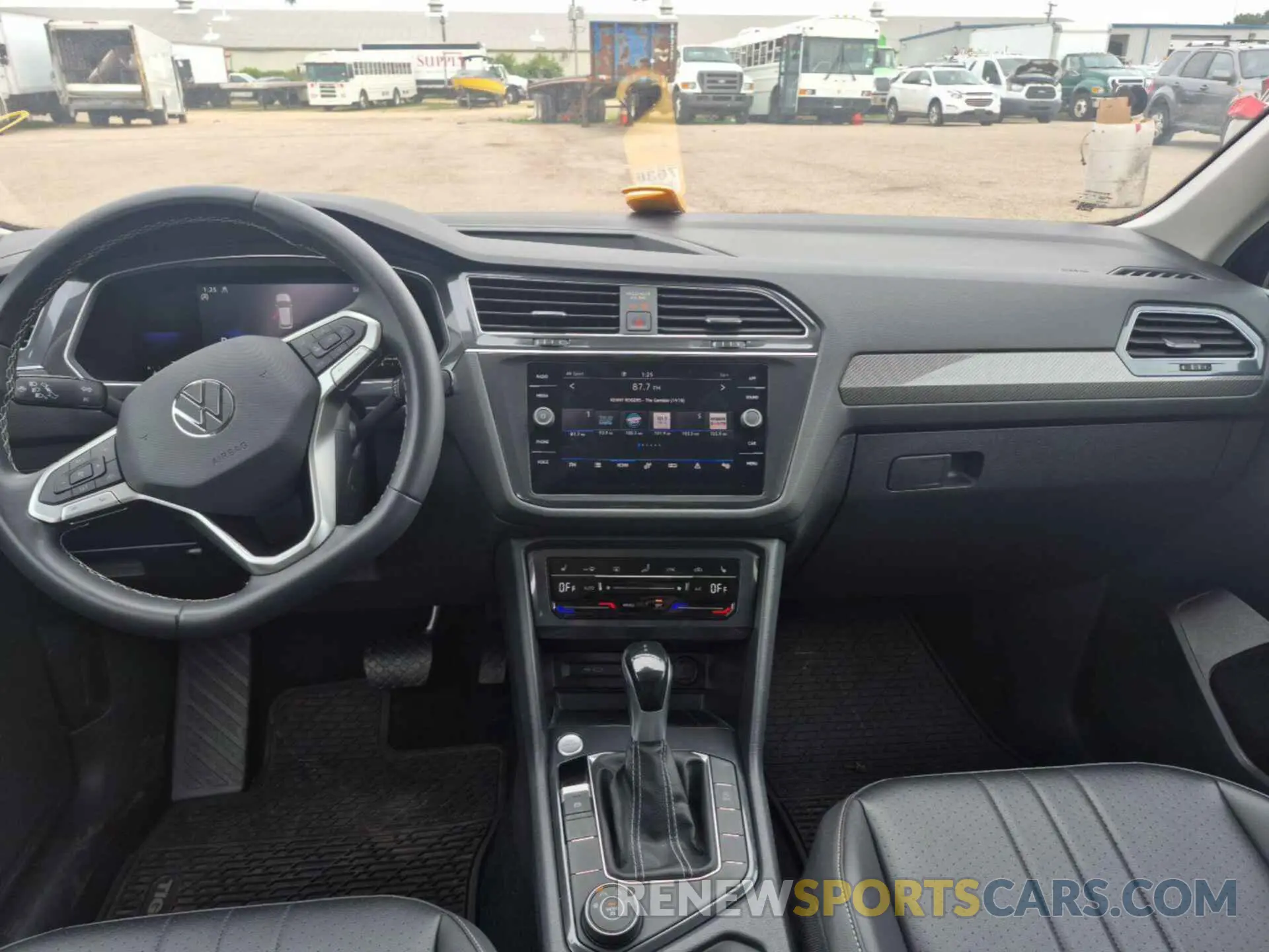 12 fotografías del automóvil dañado 3VV2B7AXXNM104363 VOLKSWAGEN TIGUAN 2022