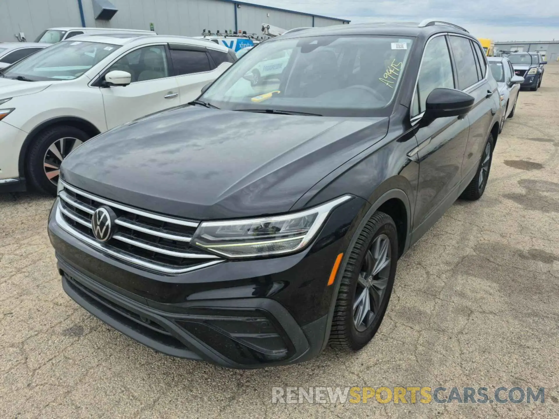14 fotografías del automóvil dañado 3VV2B7AXXNM104363 VOLKSWAGEN TIGUAN 2022
