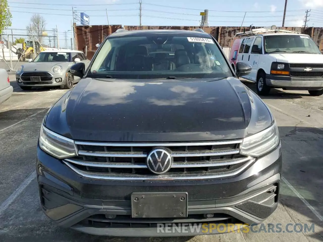 5 fotografías del automóvil dañado 3VV3B7AX2NM080516 VOLKSWAGEN TIGUAN 2022
