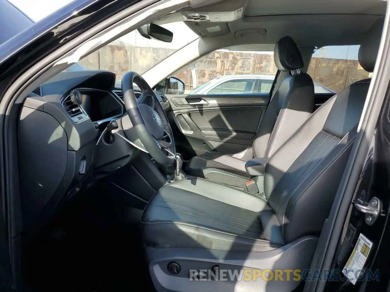 7 fotografías del automóvil dañado 3VV3B7AX2NM080516 VOLKSWAGEN TIGUAN 2022