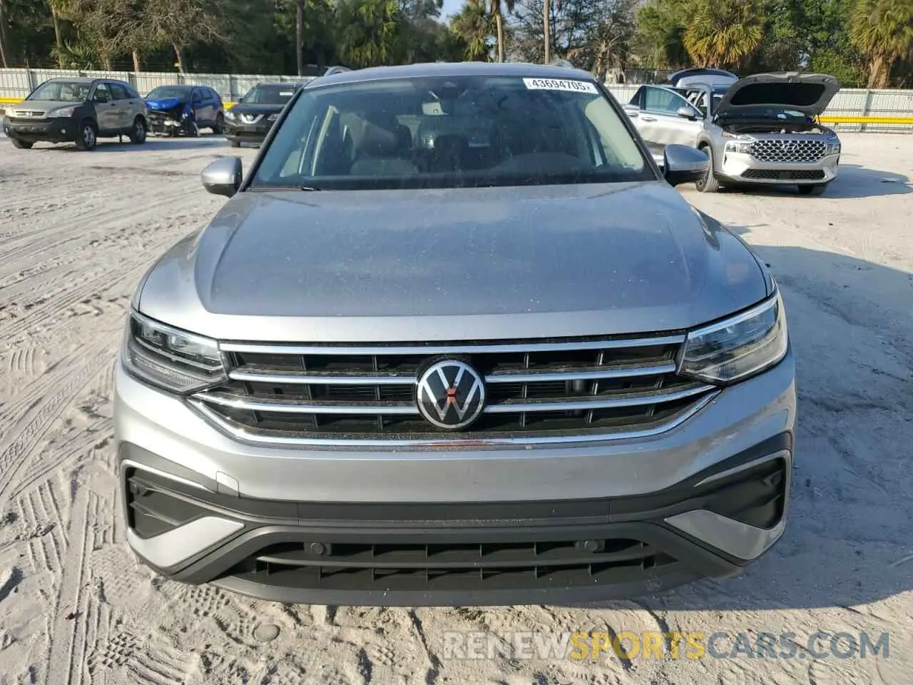 5 fotografías del automóvil dañado 3VV3B7AX5NM021041 VOLKSWAGEN TIGUAN 2022