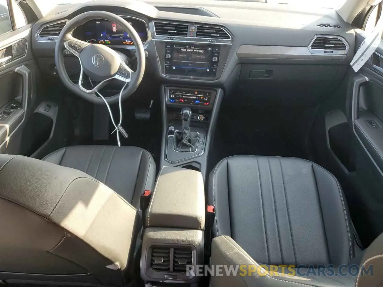 8 fotografías del automóvil dañado 3VV3B7AX5NM021041 VOLKSWAGEN TIGUAN 2022