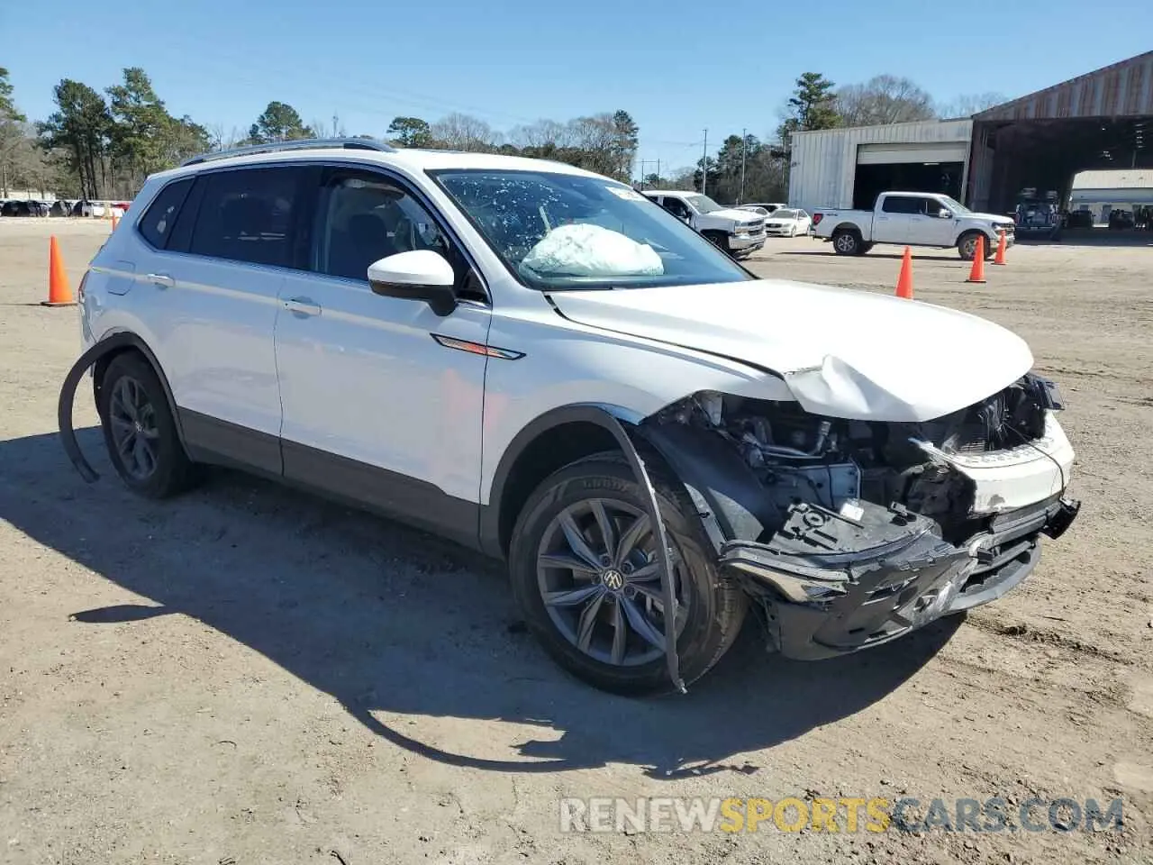 4 fotografías del automóvil dañado 3VV3B7AX6NM014132 VOLKSWAGEN TIGUAN 2022