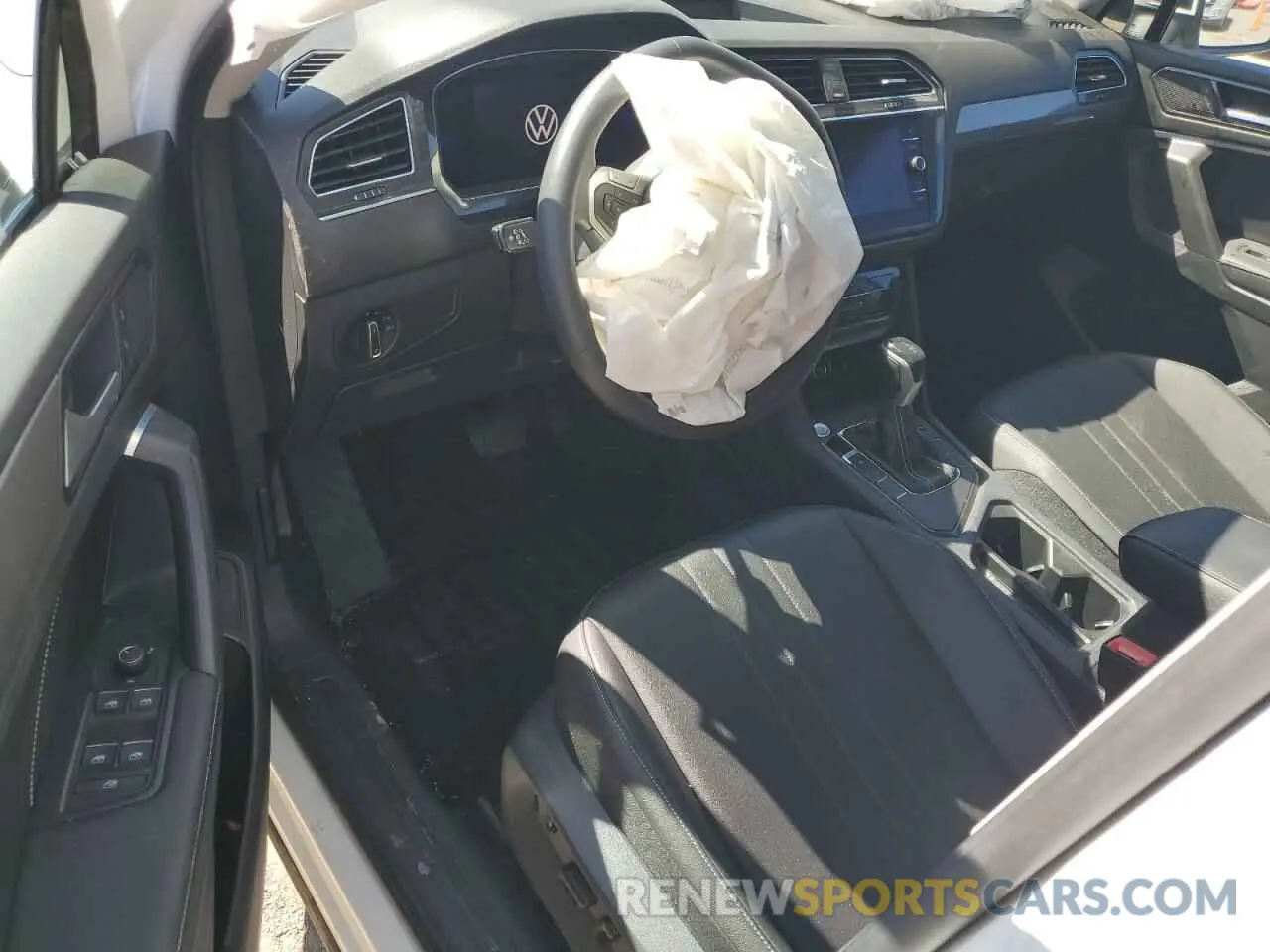 8 fotografías del automóvil dañado 3VV3B7AX6NM014132 VOLKSWAGEN TIGUAN 2022