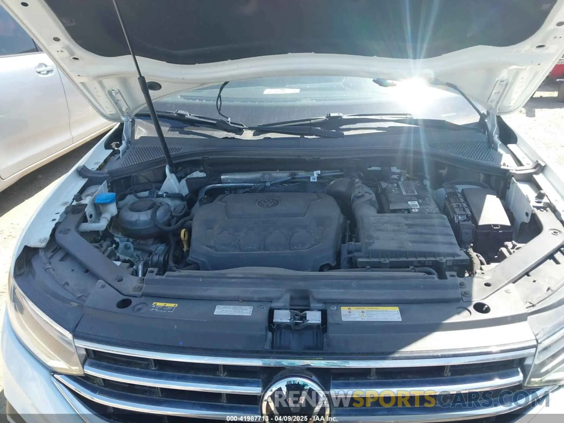 10 fotografías del automóvil dañado 3VV3B7AX7NM032705 VOLKSWAGEN TIGUAN 2022