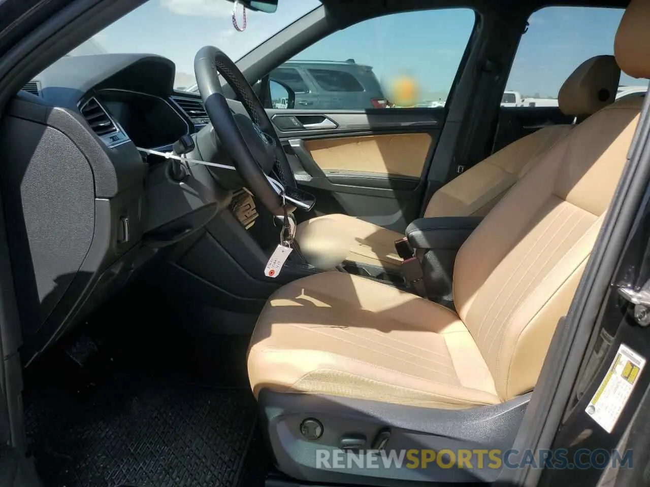 7 fotografías del automóvil dañado 3VV3B7AXXNM154829 VOLKSWAGEN TIGUAN 2022