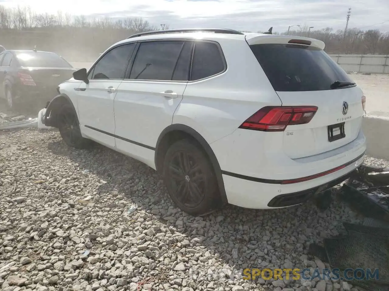2 fotografías del automóvil dañado 3VV8B7AX1NM103449 VOLKSWAGEN TIGUAN 2022