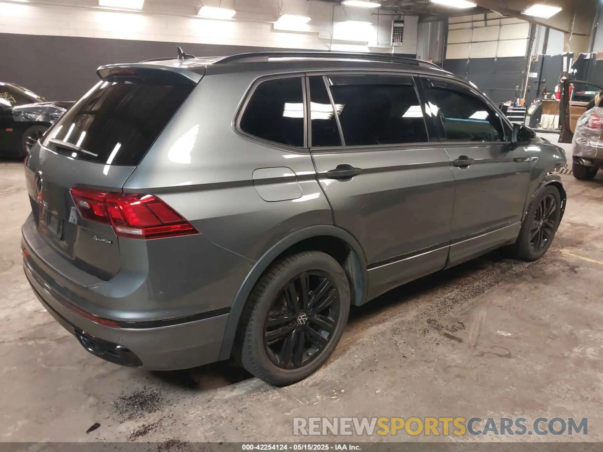 4 fotografías del automóvil dañado 3VV8B7AX1NM111194 VOLKSWAGEN TIGUAN 2022