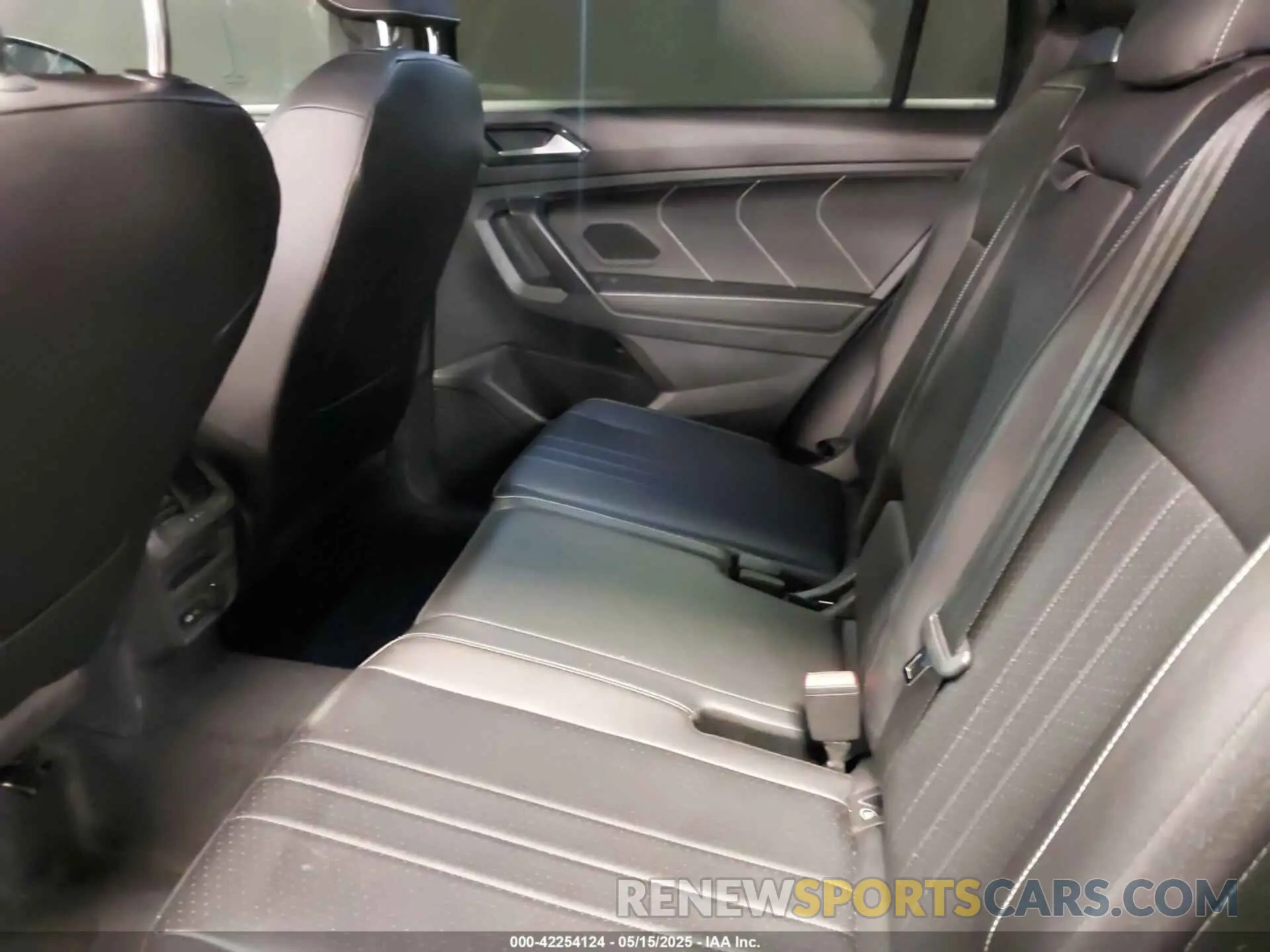 8 fotografías del automóvil dañado 3VV8B7AX1NM111194 VOLKSWAGEN TIGUAN 2022