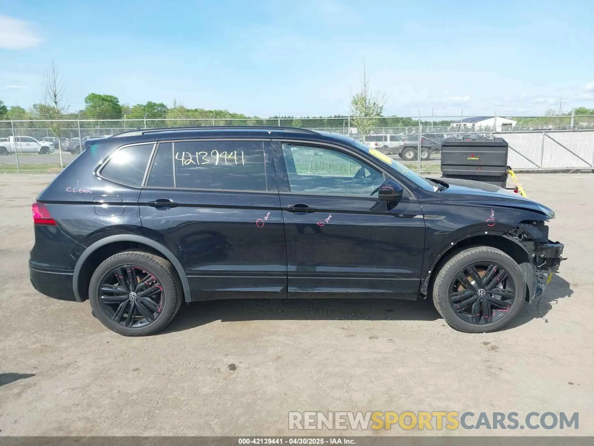14 fotografías del automóvil dañado 3VV8B7AX8NM111161 VOLKSWAGEN TIGUAN 2022