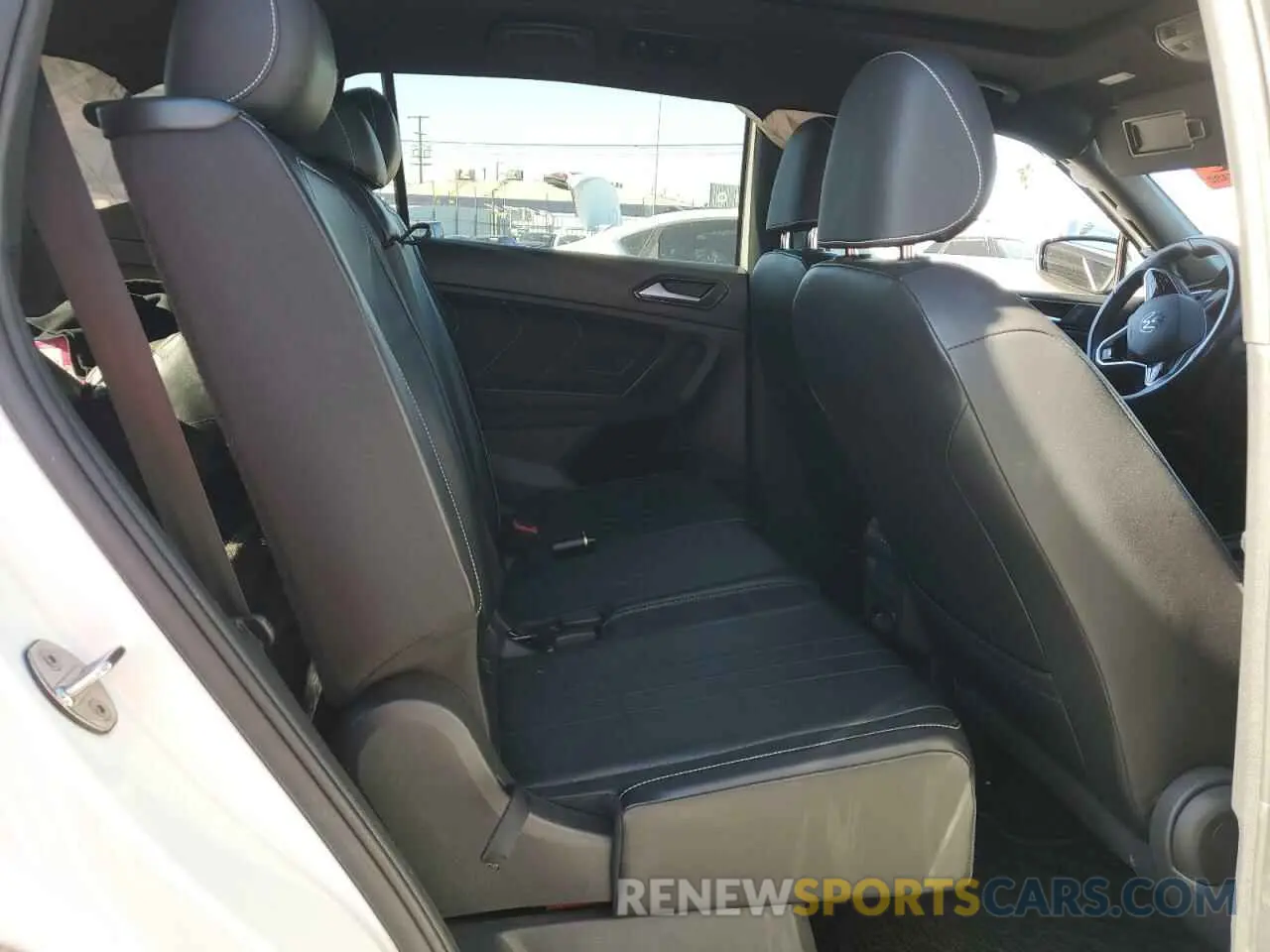 11 fotografías del automóvil dañado 3VVCB7AX0NM095371 VOLKSWAGEN TIGUAN 2022