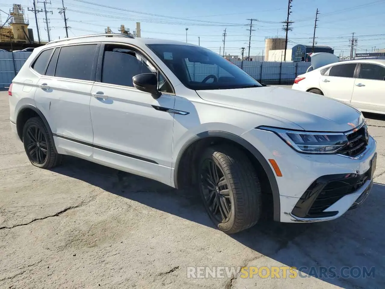 4 fotografías del automóvil dañado 3VVCB7AX0NM095371 VOLKSWAGEN TIGUAN 2022