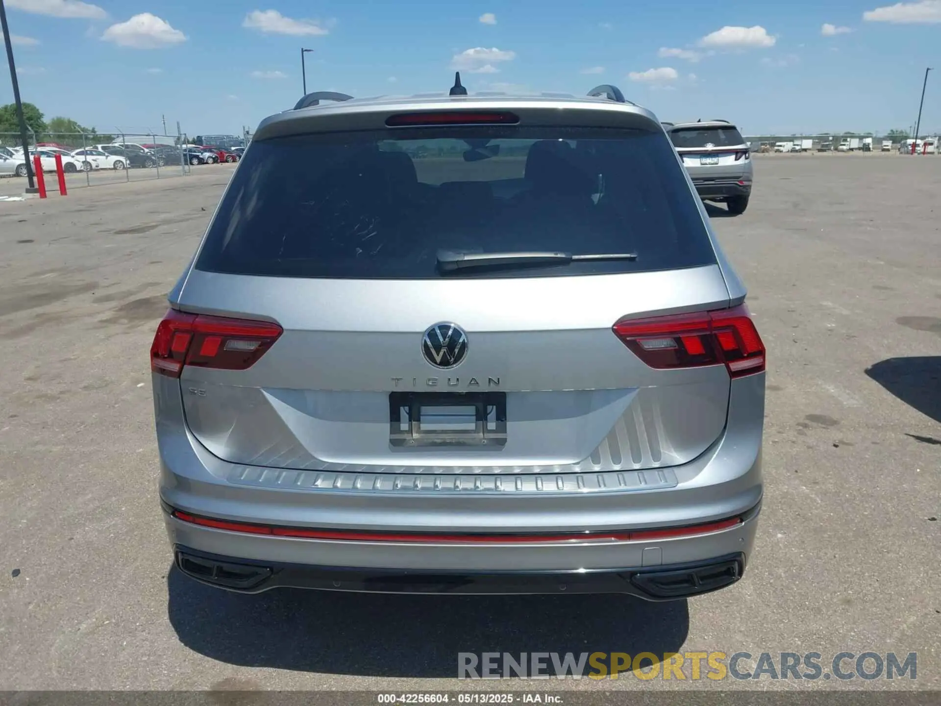 16 fotografías del automóvil dañado 3VVCB7AX2NM003645 VOLKSWAGEN TIGUAN 2022