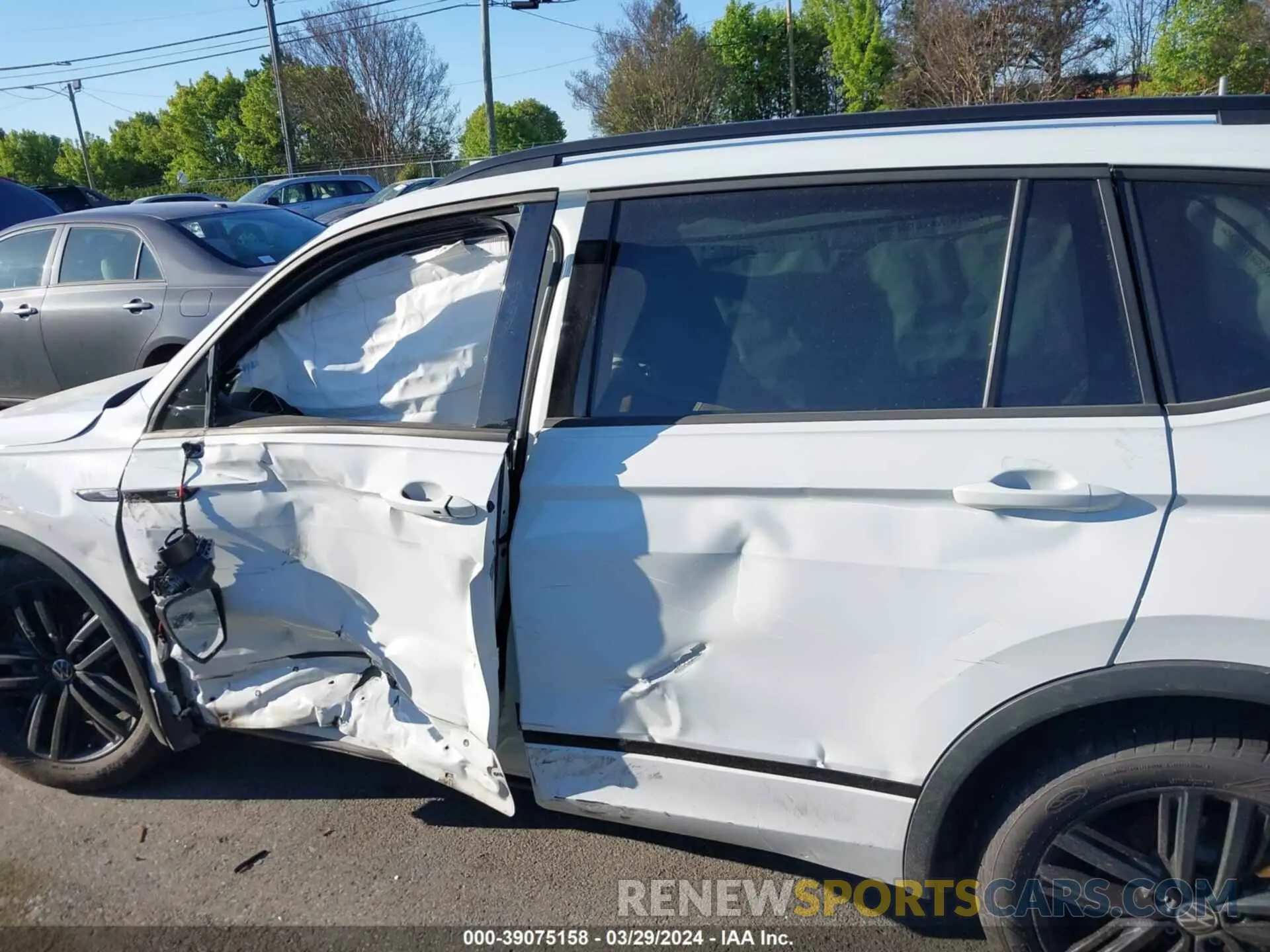 14 fotografías del automóvil dañado 3VVCB7AX3NM009759 VOLKSWAGEN TIGUAN 2022
