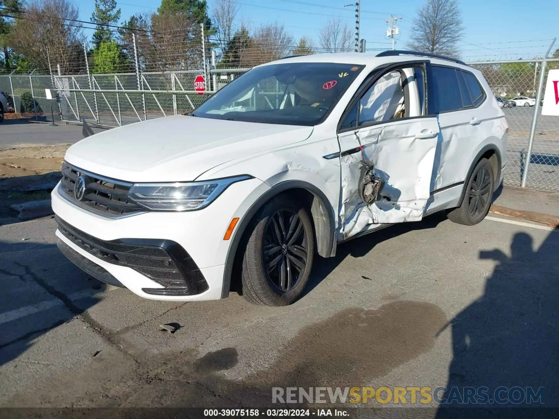 2 fotografías del automóvil dañado 3VVCB7AX3NM009759 VOLKSWAGEN TIGUAN 2022