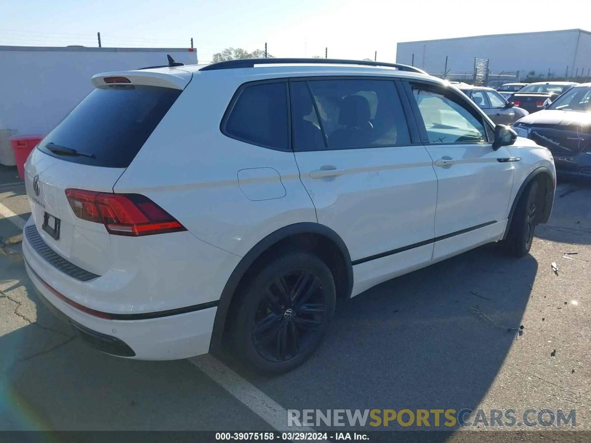 4 fotografías del automóvil dañado 3VVCB7AX3NM009759 VOLKSWAGEN TIGUAN 2022