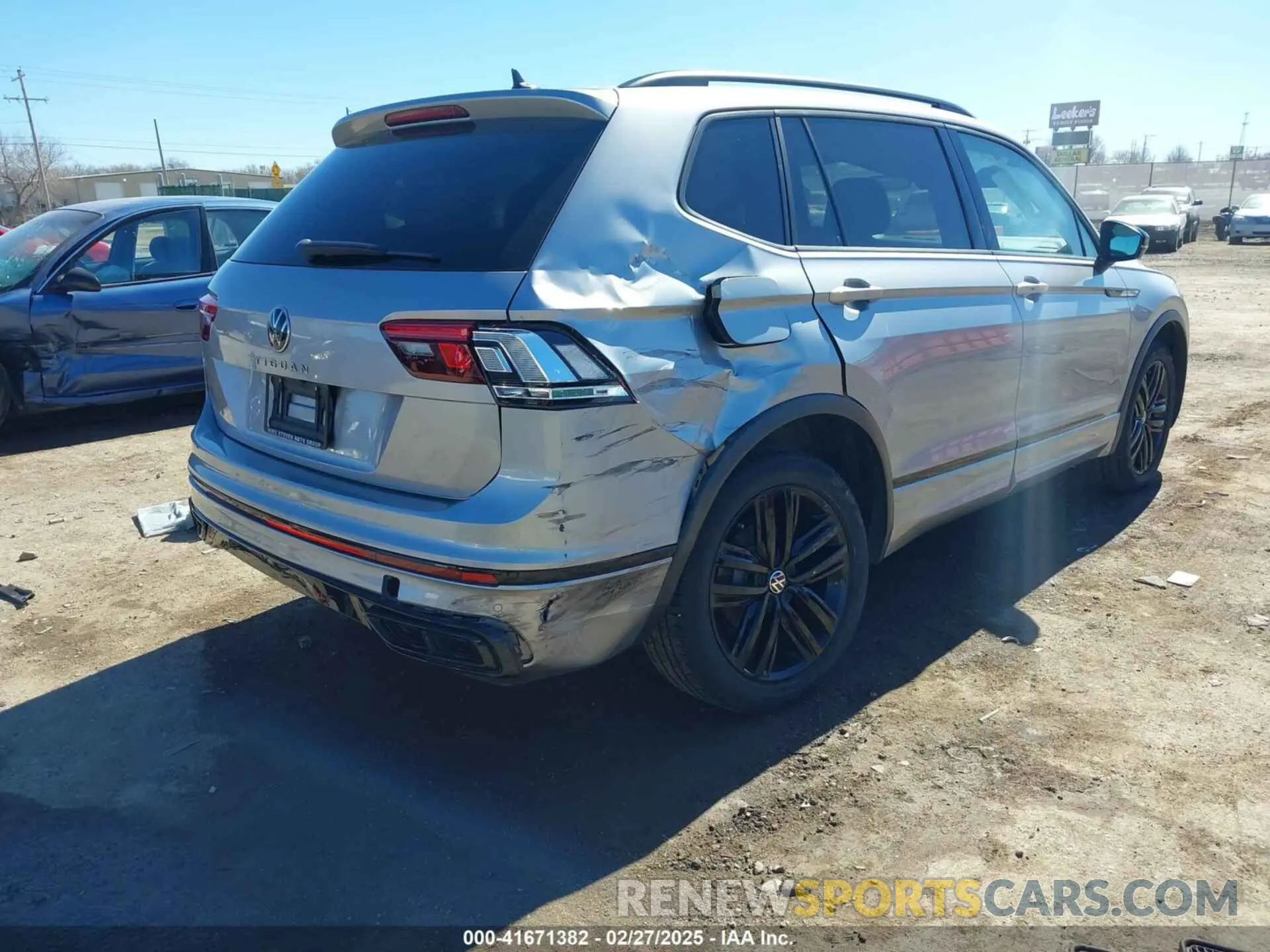 4 fotografías del automóvil dañado 3VVCB7AX4NM008121 VOLKSWAGEN TIGUAN 2022