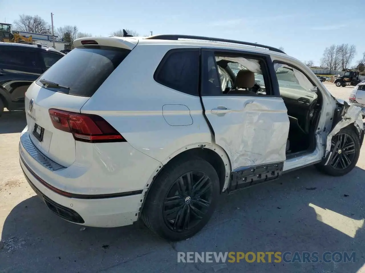 3 fotografías del automóvil dañado 3VVCB7AX7NM058155 VOLKSWAGEN TIGUAN 2022