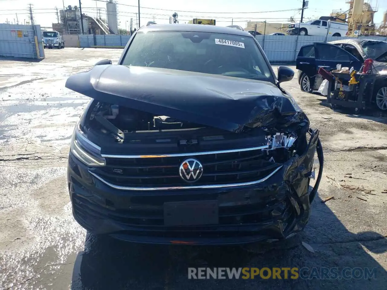 5 fotografías del automóvil dañado 3VVCB7AX7NM098459 VOLKSWAGEN TIGUAN 2022