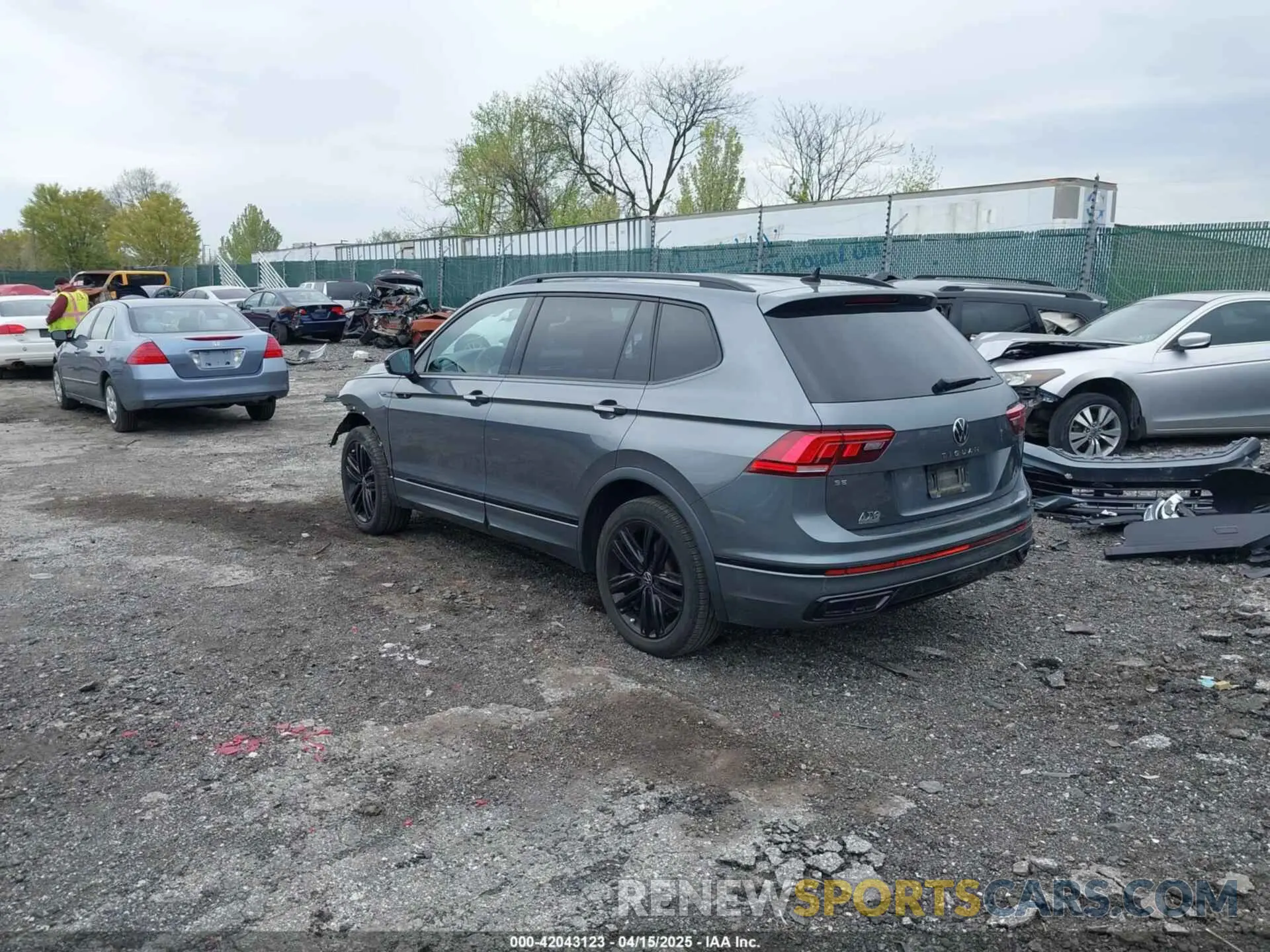 3 fotografías del automóvil dañado 3VVCB7AX9NM014741 VOLKSWAGEN TIGUAN 2022