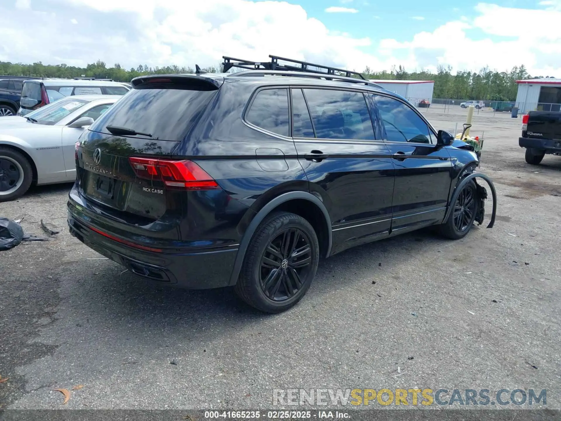 4 fotografías del automóvil dañado 3VVCB7AX9NM054351 VOLKSWAGEN TIGUAN 2022