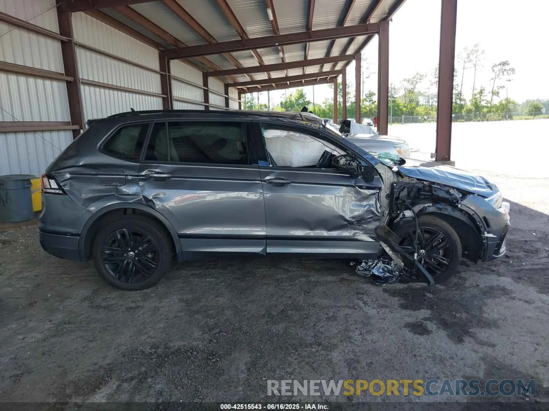 13 fotografías del automóvil dañado 3VVCB7AXXNM091425 VOLKSWAGEN TIGUAN 2022