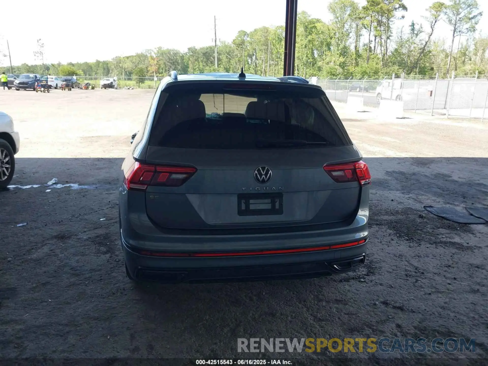 16 fotografías del automóvil dañado 3VVCB7AXXNM091425 VOLKSWAGEN TIGUAN 2022