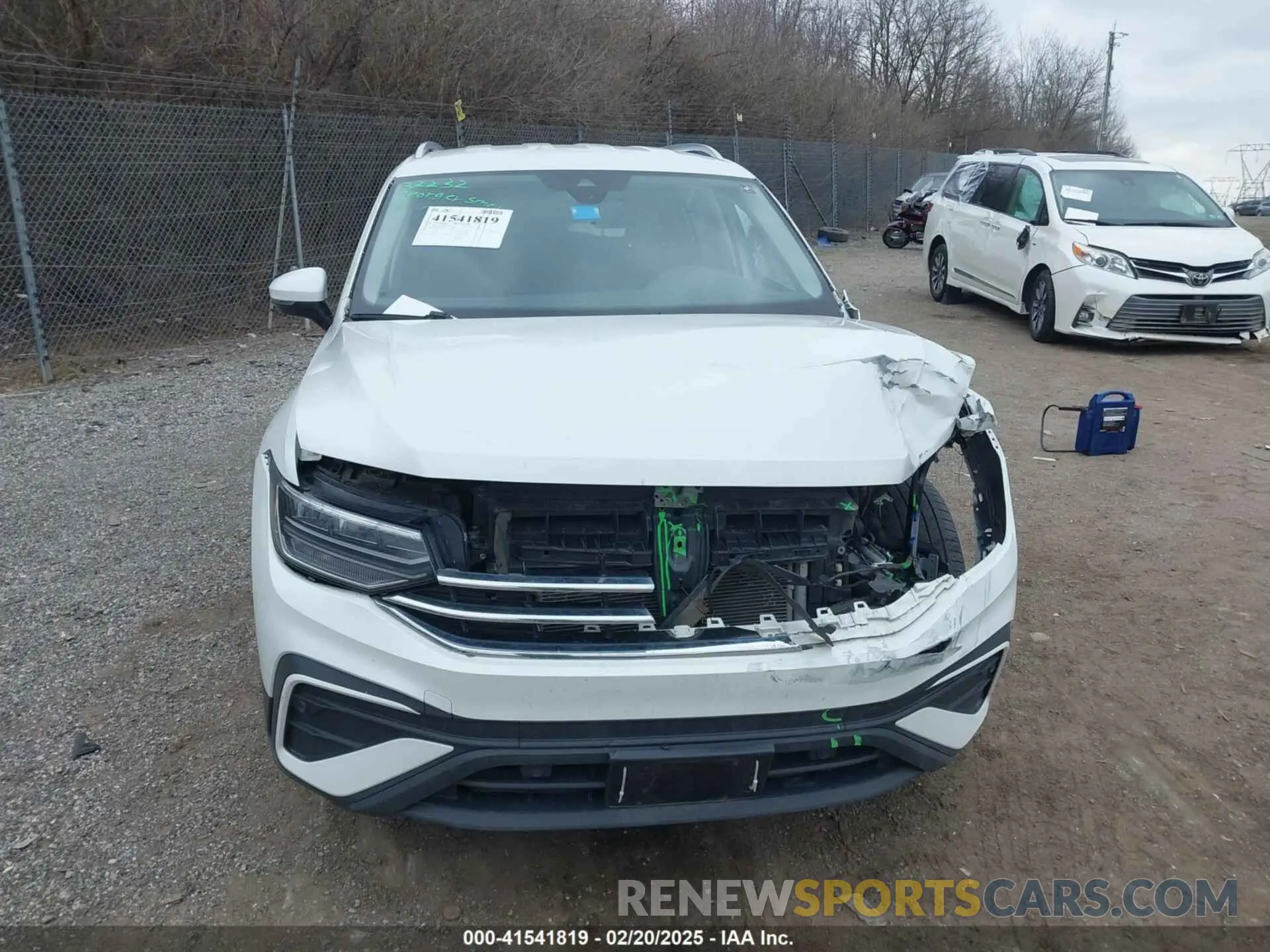 12 fotografías del automóvil dañado 3VV2B7AX8PM062519 VOLKSWAGEN TIGUAN 2023