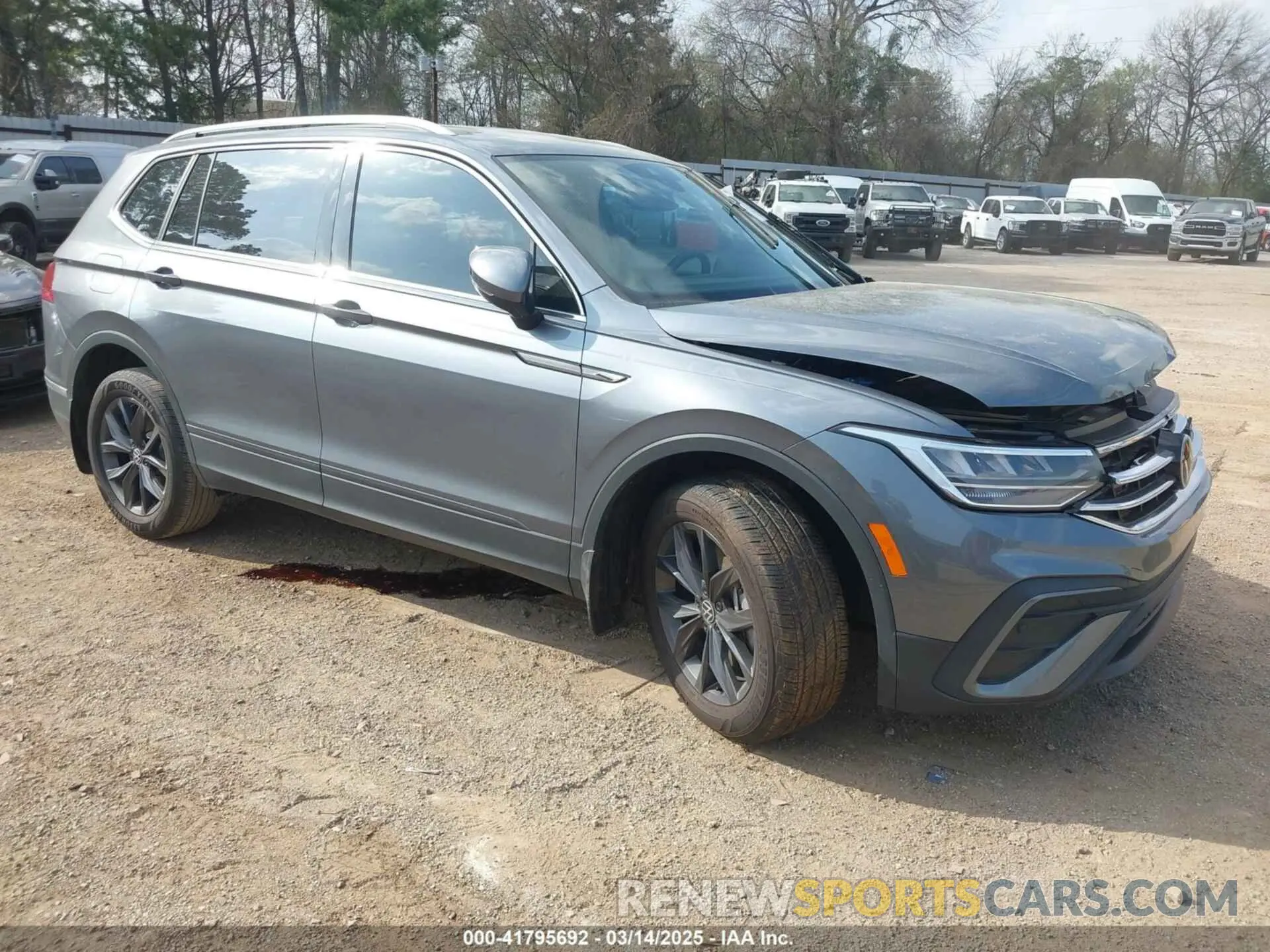 1 fotografías del automóvil dañado 3VV3B7AX1PM082647 VOLKSWAGEN TIGUAN 2023