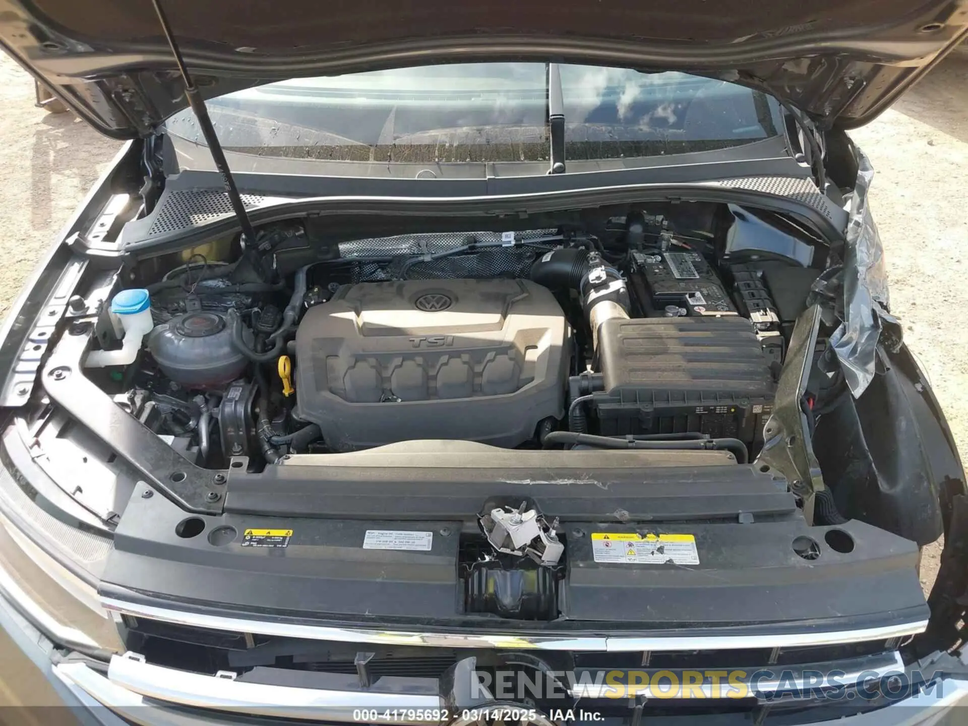 10 fotografías del automóvil dañado 3VV3B7AX1PM082647 VOLKSWAGEN TIGUAN 2023