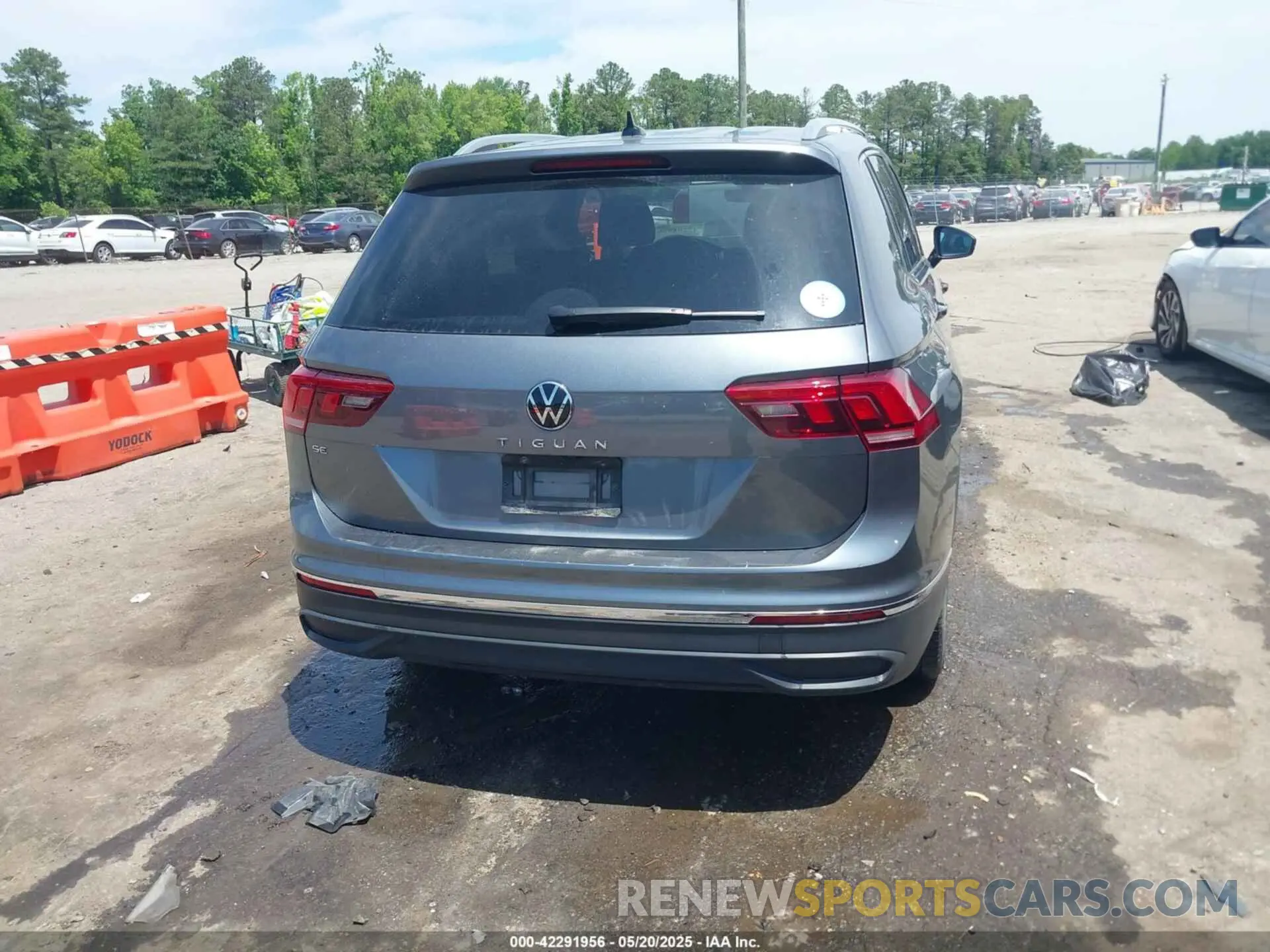 4 fotografías del automóvil dañado 3VV3B7AX3PM118743 VOLKSWAGEN TIGUAN 2023
