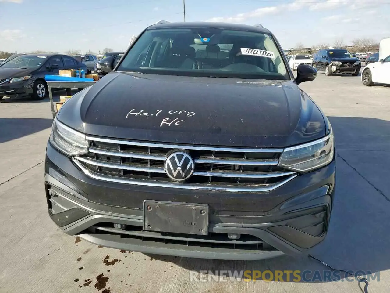 5 fotografías del automóvil dañado 3VV3B7AX4PM135745 VOLKSWAGEN TIGUAN 2023