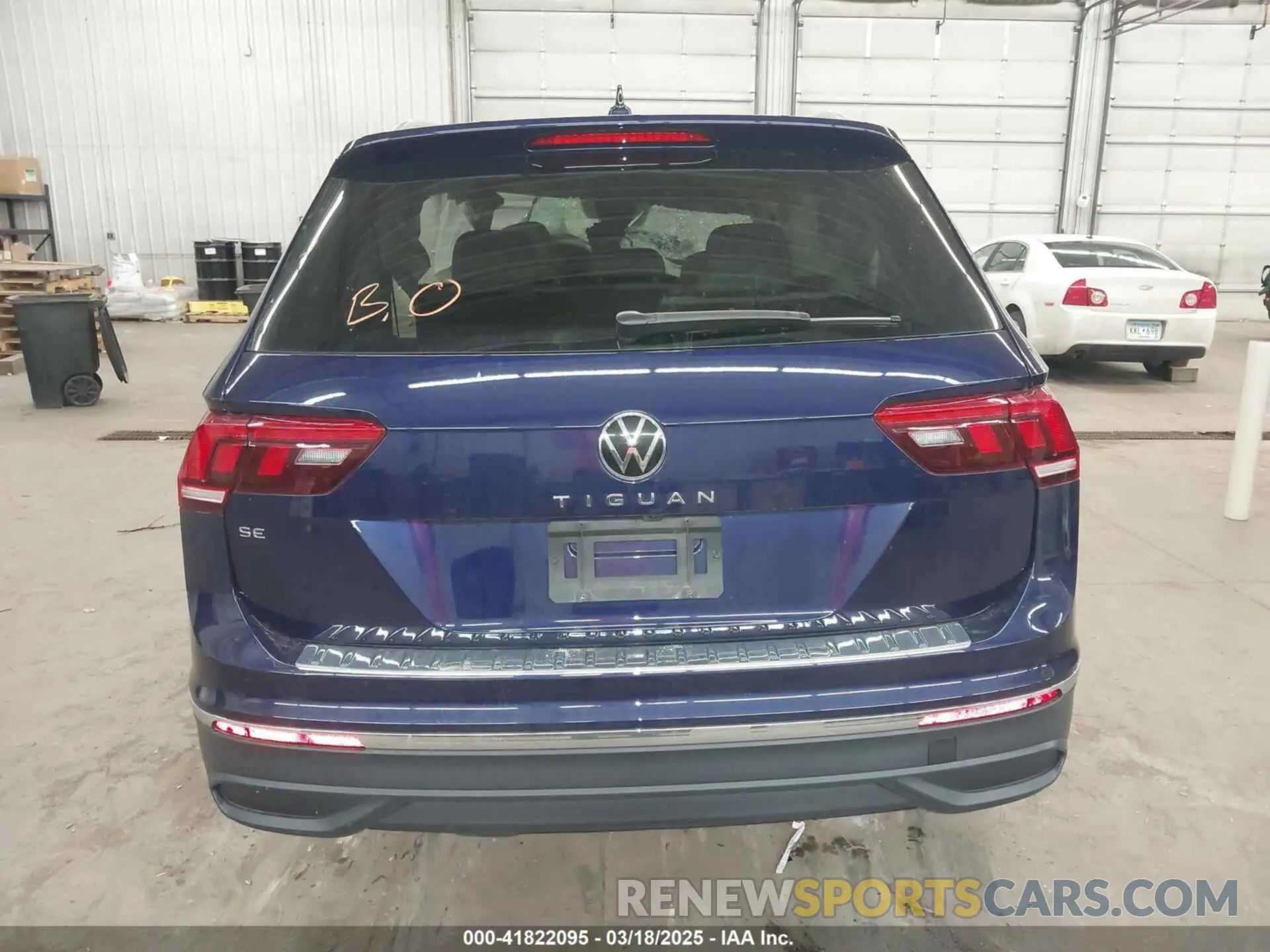 15 fotografías del automóvil dañado 3VV3B7AX7PM057526 VOLKSWAGEN TIGUAN 2023