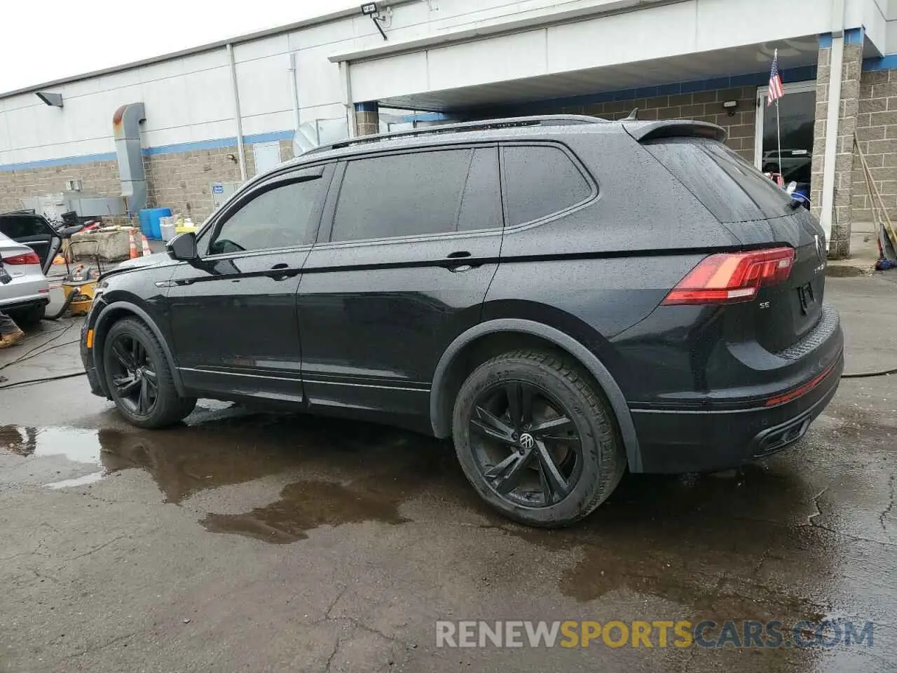 2 fotografías del automóvil dañado 3VV8B7AX0PM069782 VOLKSWAGEN TIGUAN 2023