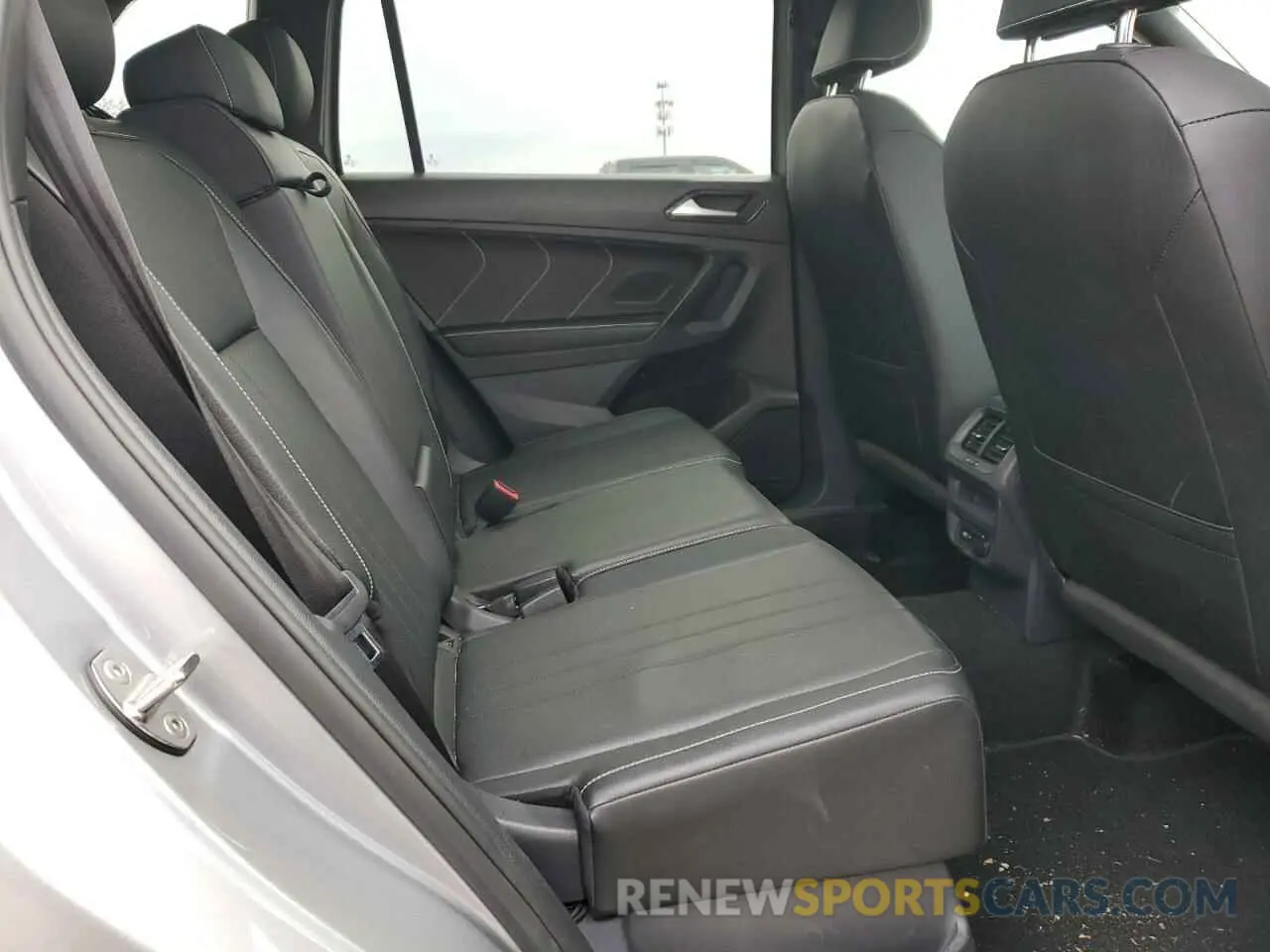 11 fotografías del automóvil dañado 3VV8B7AX1PM023703 VOLKSWAGEN TIGUAN 2023